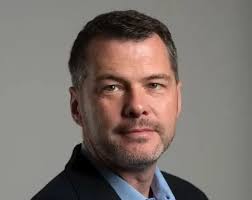 Carlton Hood's Instagram, Twitter & Facebook