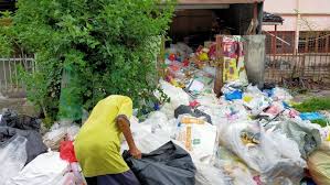 Bekas sampah sarap yang lebih 20 tahun lalu masih boleh dilihat di kampung lok urai. Hidup Ditimbuni Sampah Sarap Tapi Anggap Ada Nilai Ekonomi Kitareporters Semua Boleh Jadi Reporter