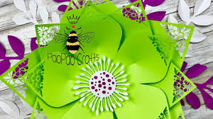 Materiales tijeras plumón revistas pegamento pliego de cartulina precaución: Petalos Calados Flor Gigante De Papel Moldes Gratis Cricut Maker Lace Paper Flower Templates Youtube