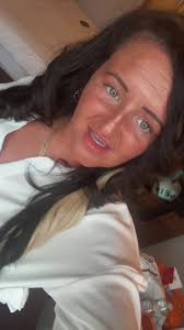 I the one you bitches hate but you can't get past pritty face and a bi...