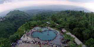 Masjid ini menjadi salah satu destinasi wisata religi yang sangat rekomendasi tempat wisata di semarang selanjutnya adalah kawasan wisata susan spa yang lokasinya ada di pasar bandungan sebelah. Lokasi Dan Rute Wisata Umbul Sidomukti Bandungan Semarang Jawa Tengah