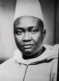 AMOUR ÉTERNEL❤️ AMITIÈ ÉTERNELLE❤️ L'HOMME DE NOS QUOTIDIENS JOYEUX PAR LA  GRÂCE D'ALLAH(SWT)❤️ LE GRAND PÈRE DE CHAQUE GÈNÈRATION DE CHAQUE NOUVEAU  SIÈCLE❤️ LE MARABOUT DE TOUS LES DANGERS LE CONFIDENT DE