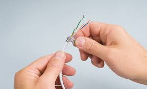 Ein wichtiger punkt dieses konzepts ist, einen einzigen stecker/steckdosentyp und eine einzige verkabelung für alle kommunikationsanwendungen zu verwenden: Lan Netzwerk Einrichten Selbst De