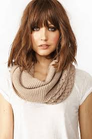 Si votre cœur balance entre le. Idee Tendance Coupe Coiffure Femme 2017 2018 29 Photos Sublimes De Cheveux Mi Longs Avec Frange Coupe De Cheveux Vogue Tunisie Maroc Algerie Magazine Fashion Luxe Inspiration Et People