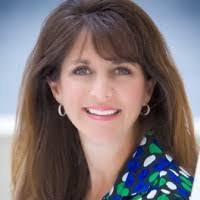 Stephanie Trotter's Instagram, Twitter & Facebook