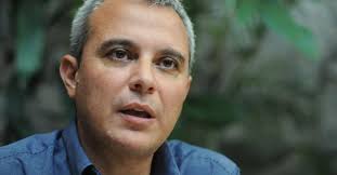 La constitución no puede sobrevivir si está siendo continuamente desacreditada, dice el abogado y consejero del cde, quien plantea que se. Del Cielo Al Infierno En Una Semana Plaza Publica