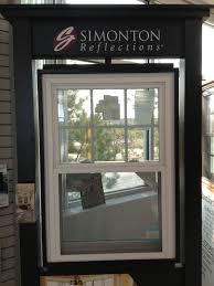 Simonton Reflections White Vinyl Double Hung In White With