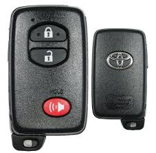 Remote keyless entry w/integrated key transmitter, 4 door curb/courtesy, illuminated entry, illuminated ignition switch and panic button. 2009 Toyota Highlander Smart Remote Keyless Entry 89904 48100 Hyq14aab
