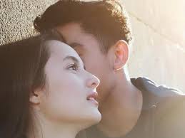 Chelsea Islan dan Anak Marini Zumarnis yang Makin Mesra