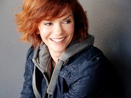 Nathalie Boltt, Clare Burgess & 'The Silk'