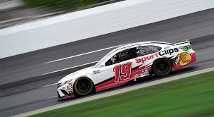 View full nascar race results from new hampshire motor speedway. Martin Truex Jr Rallies Back From Penalty At New Hampshire Nascar