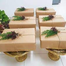 Dulang hantaran berkaki sebegini adalah yang biasa kita lihat di majlis pertunangan. 21 Hidden Hantaran Yang Menarik Design Tema Paling Popular 2019