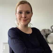 Peggy Rabe's Instagram, Twitter & Facebook