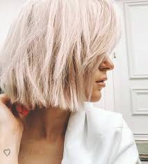La coupe carré court en 65 photos et quelques vidéos. Coiffure Femme 2019 Carre Plongeant Mi Long