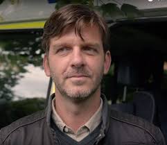 𝗦𝗔𝗬 𝗬𝗘𝗦 𝗜𝗙 𝗬𝗢𝗨 𝗟𝗢𝗩𝗘 MIDSUMMER 🎸❤️