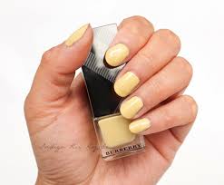Indigo Kir Royale Burberry Nail Polish In Pale Yellow No 415