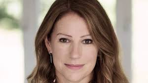 Sarah Penner returns to Kansas with London Séance Society