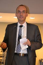 Fussl: Viel Prominenz stürmte neue Filiale