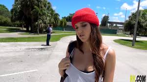 Sadie Holmes Her Surprised Milking Tit : XXXBunker.com Porn Tube