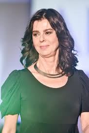 Wielu zachwycało się jej urodą oraz wdziękiem, ale niezaprzeczalnym był również jej wrodzony talent aktorski. Elzbieta Zajacowna Powrocila Na Salony Tak Wyglada Dzisiaj Gwiazdy Maxxx News Rmf Maxxx