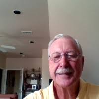 1400+ perfiles de «Chuck Green»