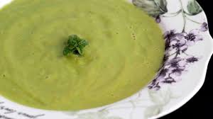 Cuece los guisantes en una cazuela con agua y una pizca de sal. Crema De Guisantes Congelados Muy Facil Youtube