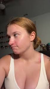 Bethany Deer's Instagram, Twitter & Facebook