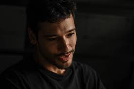 Bruno Fagundes: 'Ouvi que fracassaria por ser gay'