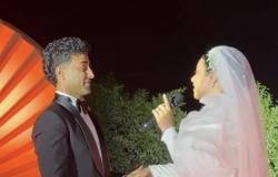 خطفت الأنظار بصوتها، ابنة الفنان صبحي خليل تبهر الحضور في حفل زفافها بالغناء لأنغام (فيديو)
