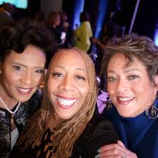 Joyce Evans (@JoyceEvansFox29)