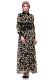 Mileny Leopar Desenli Broslu Uzun Elbise Siyah Elb52157 01 E Tesettur Com Tr Uzun Elbise Elbise Elbiseler