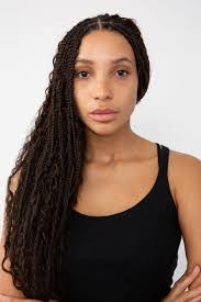 Christina Knott's Instagram, Twitter & Facebook