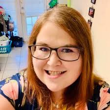 Lauren Rhoades (@LuckyFinMom14)