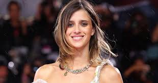 Debora Caprioglio - la seduzione senza limiti in ogni scena