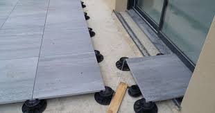 Terrasse Terrasse Classique La Richardais Ille Et Vilaine 35 Septembre 2013 Terrasse Carrelage Sur Plot Carrelage Terrasse Exterieur Terrasse Beton