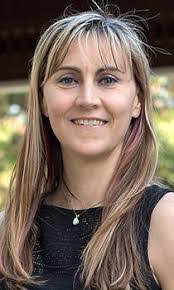 Heidi Crockett's Instagram, Twitter & Facebook