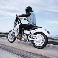 Cse Hotbikemag The White Night Corey Duffel S Dyna Photo Sdcmikey Hotbike Hotbikemag Harleydavidson Dynamitecrew Harley Davidson Harley Dyna