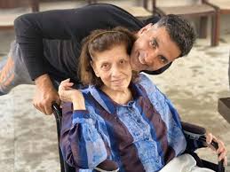 Rinke khanna made her debut in 1999 with pyaar mein kabhi kabhi. Betty Kapadia Passes Away Dimple Kapadia S Mother Betty Passes Away At 80 The Economic Times