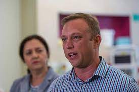 Queensland's deputy premier steven miles is standing by a video showing him tearing up a quarantine bill sent by the new south wales government saying it was very satisfying. Queensland Government Minister Steven Miles With Premier Annastacia Palaszczuk Abc News Australian Broadcasting Corporation