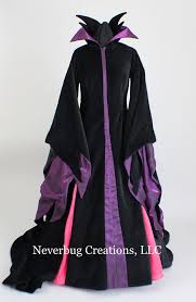 Mistress of evil picks up five years after the death of. Costume De Malefique Version Animee Maleficent Costume Maleficent Costume Diy Evil Queen Costume