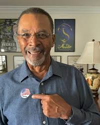 Love you all 💕😘💕We need 900 hellos from 900 lovely fans to brighten up  the night ❤️✨ #BeyondTheGate #BeyondTheGates