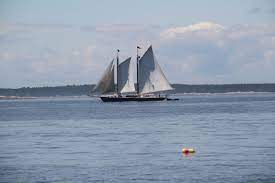Boat Charters On The Maine Coast See The Best Sailboat Charter And Power Boat Rentals In Maine Https Www Visitmaine Net Page Power Boats Boat Charter Boat