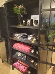 39,626,285 likes · 6,485 talking about this · 661,542 were here. Retail Best Practices 18 H M Home Surprend Avec Sa Collection British Museum Retail Distribution By Frank Rosenthal