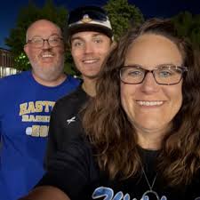 Katy Moore (@mrskatymoore)