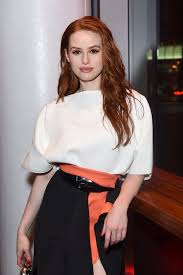 Madelaine Petsch Wore This Summer S Hottest Makeup Trend And We Re Sweating Madelaine Petsch Hot Makeup Makeup Trends