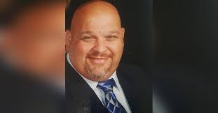 Courtney Roberson's Instagram, Twitter & Facebook