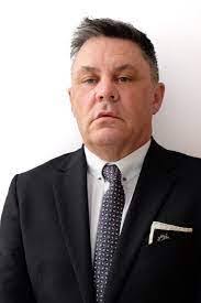 Richard Warnick's Instagram, Twitter & Facebook