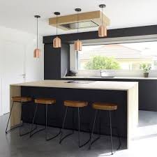 Vert Cactus Une Piece De Vie Qui A Du Piquant Lyon Brignais 2018 Noir Mat Paon Une Maison Tres Tendance Lyon B Architecte Interieur Tabouret Cuisine Maison