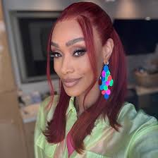 Tami Rowland's Instagram, Twitter & Facebook