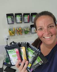 Attention: If you're going to do the 5-day KetoQuix start. This is an  example of what your day should look like. 7am: Upon rising 20oz Water 2  xanthomax 7:15-7:45 Reverse crunch pullover